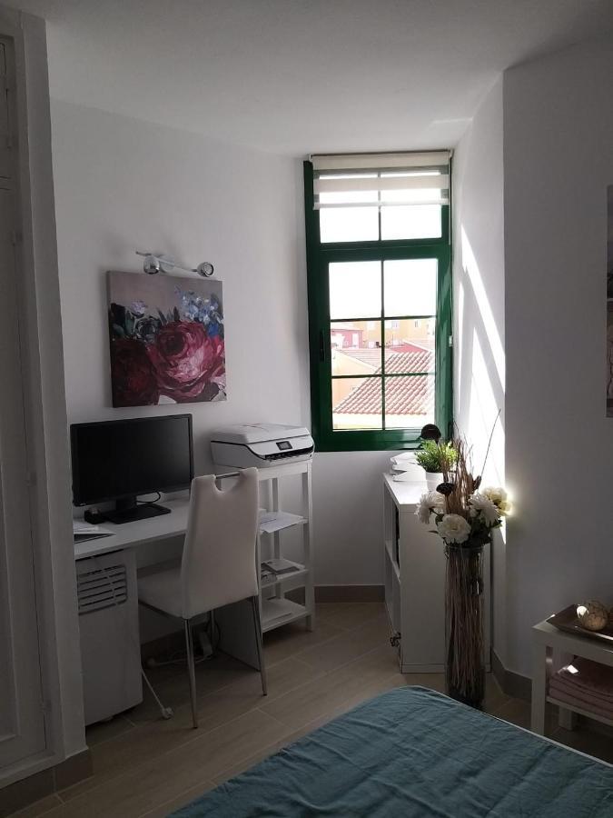 Neu Renoviertes, Huebsches Und Gemuetliches Appartement Mit Balkon Und Meerblick Costa De Antigua Eksteriør billede
